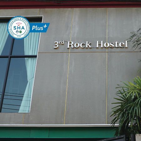 Third Rock Hostel Бангкок Экстерьер фото